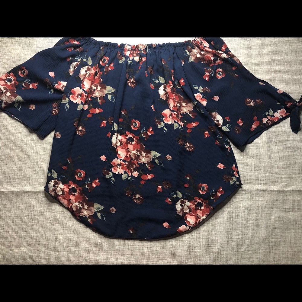 Shirt - Picture 2 of 2